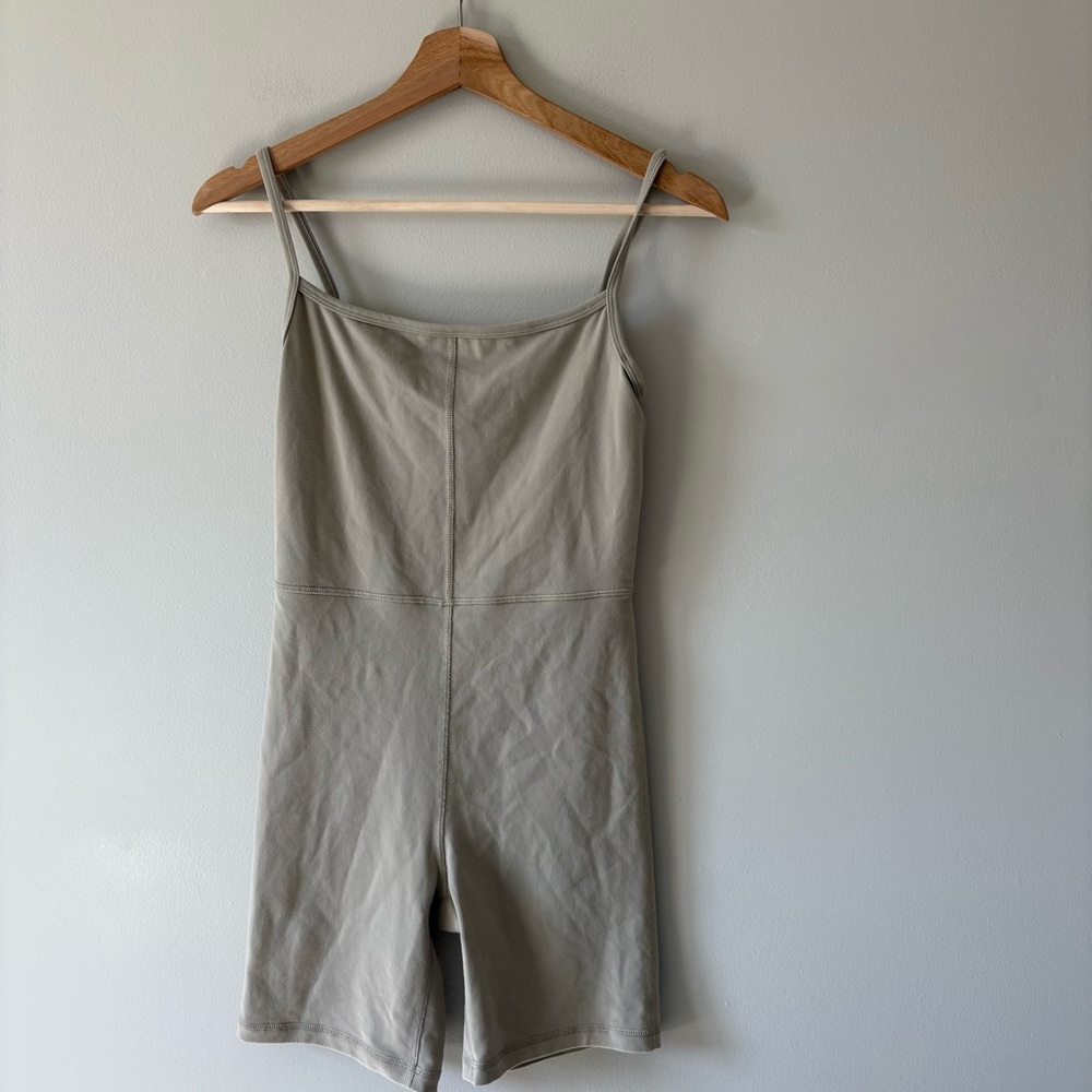 Aritzia Wilfred Romper Jumpsuit